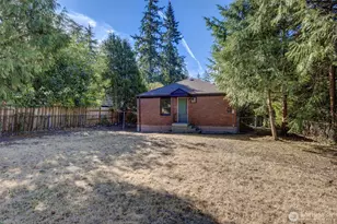 12004 5th Ave NE, Seattle, WA 98125 - Photo 23