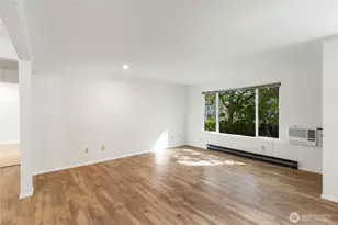 12300 28th Ave NE, Seattle, WA 98125 - Photo 7
