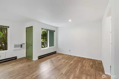 12300 28th Avenue NE #103, Seattle, WA 98125 - Photo 9