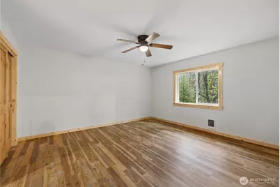 31715 Mount Tahoma Canyon Rd E, Ashford, WA 98304 - Photo 15
