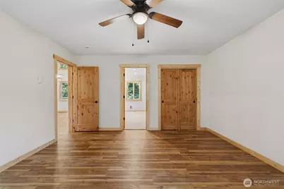31715 Mount Tahoma Canyon Rd E, Ashford, WA 98304 - Photo 17