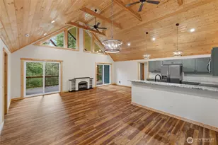 31715 Mt Tahoma Canyon Rd E, Ashford, WA 98304 - Photo 3