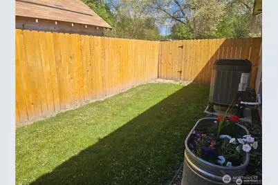 315 Juniper Street, Oroville, WA 98844 - Photo 5