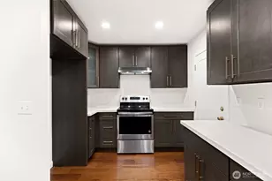 2428 NE 13th St, Renton, WA 98056 - Photo 13