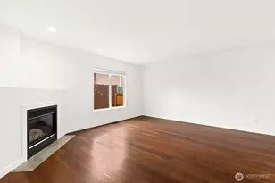 2428 NE 13th St, Renton, WA 98056 - Photo 7