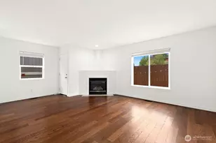 2428 NE 13th St, Renton, WA 98056 - Photo 5