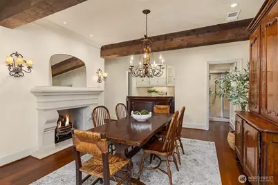 8010 Grand Avenue NE, Bainbridge Island, WA 98110 - Photo 37