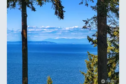 8010 Grand Avenue NE, Bainbridge Island, WA 98110 - Photo 7