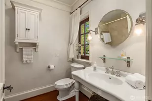 8010 Grand Ave NE, Bainbridge Island, WA 98110 - Photo 29