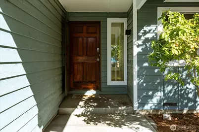 1501 SW Periwinkle Lane, Oak Harbor, WA 98277 - Photo 3