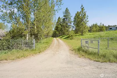 8325 N Lindgren Road, Spokane, WA 99217 - Photo 25