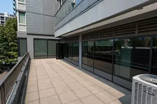 2225 4th Ave, Seattle, WA 98121 - Photo 19