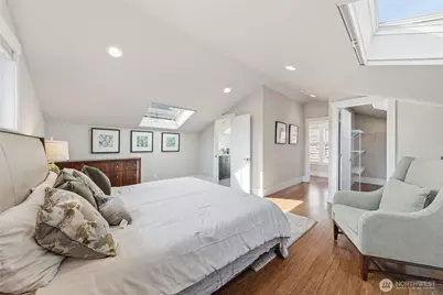 7526 Roosevelt Way NE, Seattle, WA 98115 - Photo 17