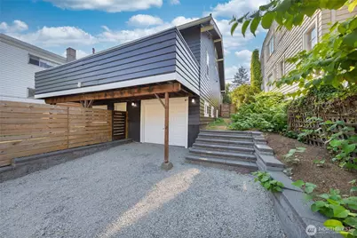 7526 Roosevelt Way NE, Seattle, WA 98115 - Photo 27