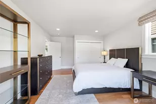 7526 Roosevelt Way NE, Seattle, WA 98115 - Photo 13