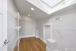 7526 Roosevelt Way NE, Seattle, WA 98115 - Photo 19