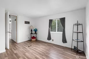700 NW Crosby Ave, Oak Harbor, WA 98277 - Photo 13