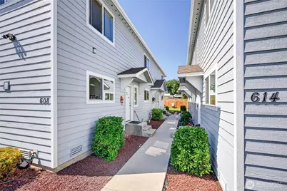 608 Sunset Avenue #1, Wenatchee, WA 98801 - Photo 3