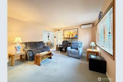 5029 West View Drive, Everett, WA 98203 - Photo 3