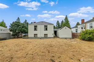 11032 Dayton Ave N, Seattle, WA 98133 - Photo 11