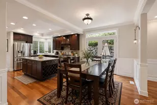 24121 NE 1st Pl, Sammamish, WA 98074 - Photo 9