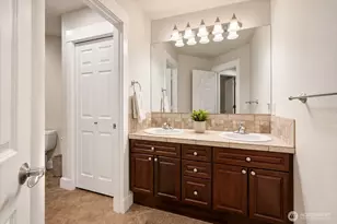 24121 NE 1st Pl, Sammamish, WA 98074 - Photo 19