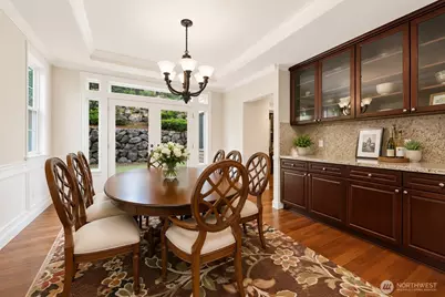 24121 NE 1st Place, Sammamish, WA 98074 - Photo 5