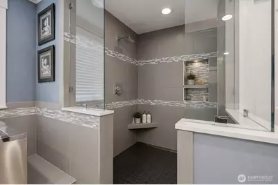 24121 NE 1st Place, Sammamish, WA 98074 - Photo 13