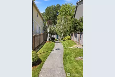 7624 39th Avenue S, Seattle, WA 98118 - Photo 35