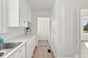 1709 S 35th St, Tacoma, WA 98418 - Photo 13