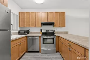 14445 NE 40th St, Bellevue, WA 98007 - Photo 3