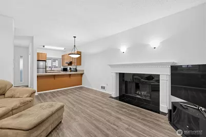 14445 NE 40th Street #D101, Bellevue, WA 98007 - Photo 7