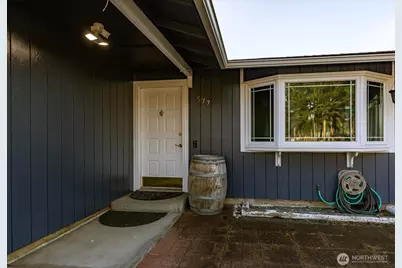 577 Salal St., Oak Harbor, WA 98277 - Photo 3