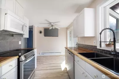 577 Salal St., Oak Harbor, WA 98277 - Photo 13
