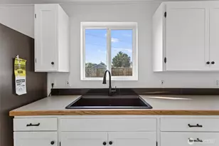 617 3rd St, Wenatchee, WA 98801 - Photo 17