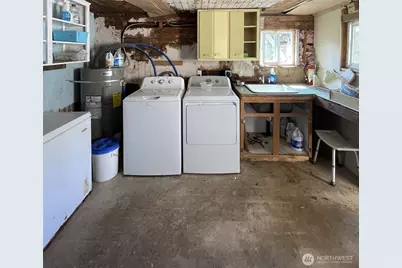 62 Urych, Raymond, WA 98577 - Photo 9