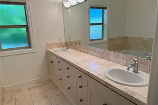 360 Knechtel Way NE, Bainbridge Island, WA 98110 - Photo 27