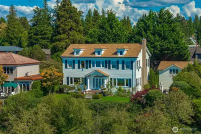 3233 Magnolia Boulevard W, Seattle, WA 98119 - Photo 9