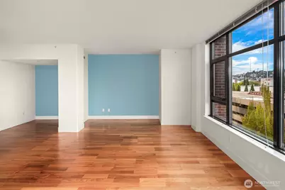 2911 2nd Avenue #902, Seattle, WA 98121 - Photo 9