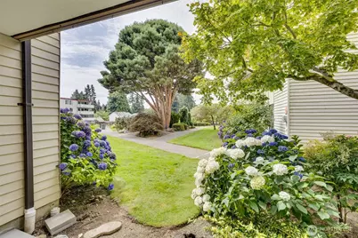 8516 196th Street SW #105, Edmonds, WA 98026 - Photo 27