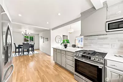 2803 9th Street SW, Puyallup, WA 98373 - Photo 5