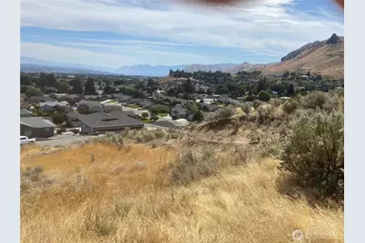 1936 Dorner Place, Wenatchee, WA 98801 - Photo 3