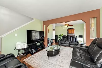 9202 S Thompson Ave, Tacoma, WA 98444 - Photo 3