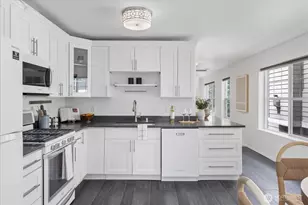 13716 Midvale Ave N, Seattle, WA 98133 - Photo 17