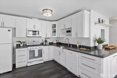 13716 Midvale Avenue N #C, Seattle, WA 98133 - Photo 13