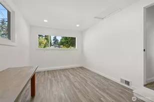 8518 Mt Tacoma Dr SW, Lakewood, WA 98498 - Photo 15
