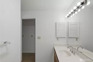 717 122nd Ave NE, Bellevue, WA 98005 - Photo 25