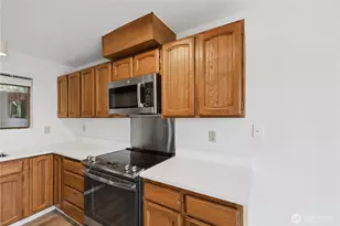 717 122nd Ave NE, Bellevue, WA 98005 - Photo 13