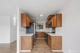 717 122nd Ave NE, Bellevue, WA 98005 - Photo 11