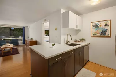 720 Lakeside Avenue S #106, Seattle, WA 98144 - Photo 3